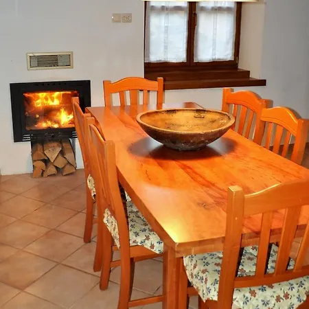 Holiday Home Lozanka * Logje